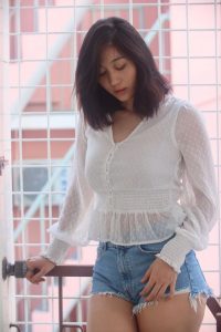 အရမ်းလှနေတဲ့ Sexy Model လုလုအောင် - Fashion Myanmar